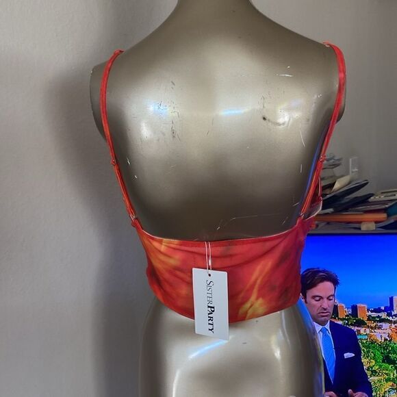 Red orange stretch top cut out size medium adj straps - Picture 6 of 8